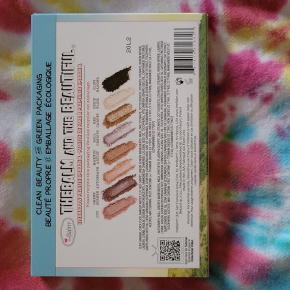 THEBALM AND THE BEAUTIFUL Eyeshadow Palette Episode 1 - Picture 9 of 10